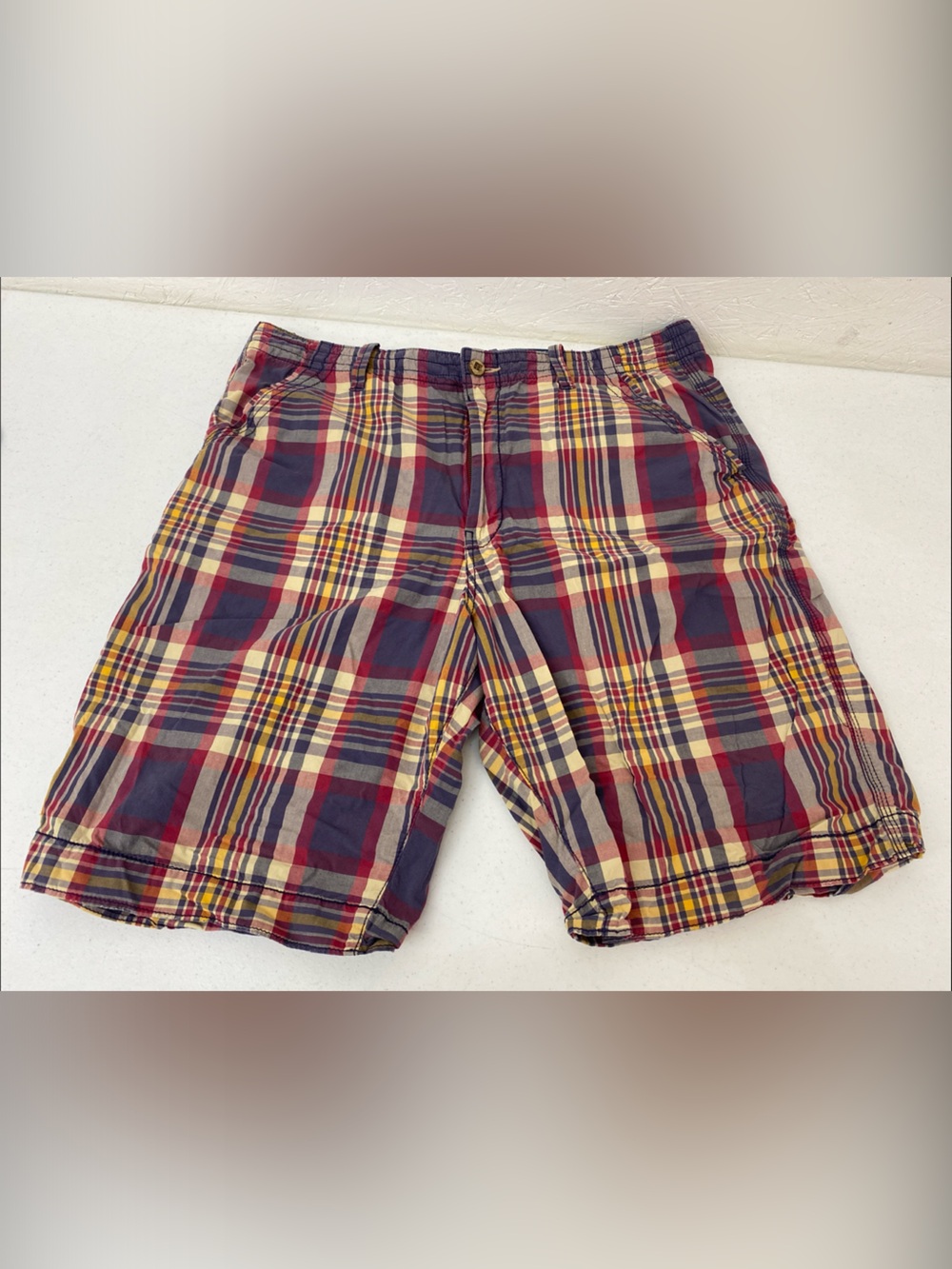 Men's Lucky Brand Plaid Cotton Shorts - Red & Navy Size 40